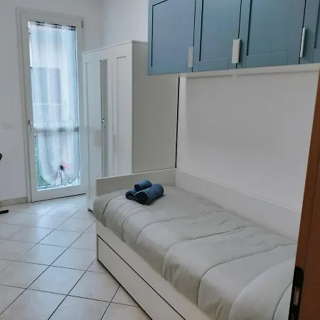 Posizione Con Posto Auto E Giardino Apartmán Ravenna